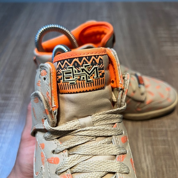 Nike Dunk Sky High Women’s Size 6 Wedge Sneakers 586581-200 Shoes BHM - Picture 7 of 8